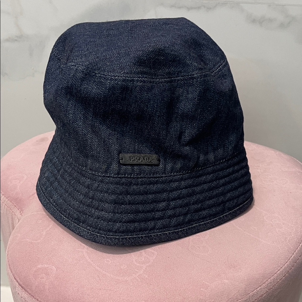 Prada reversible bucket hat. - Picture 2 of 2